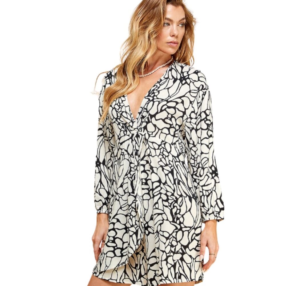 Ivory Ink Romper - Picture 2 of 3